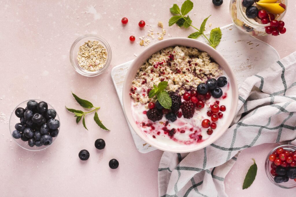 Berry & chia overnight oats